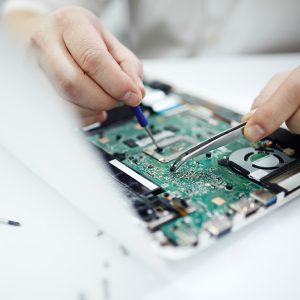 επισκευες λαπτοπ πυργος